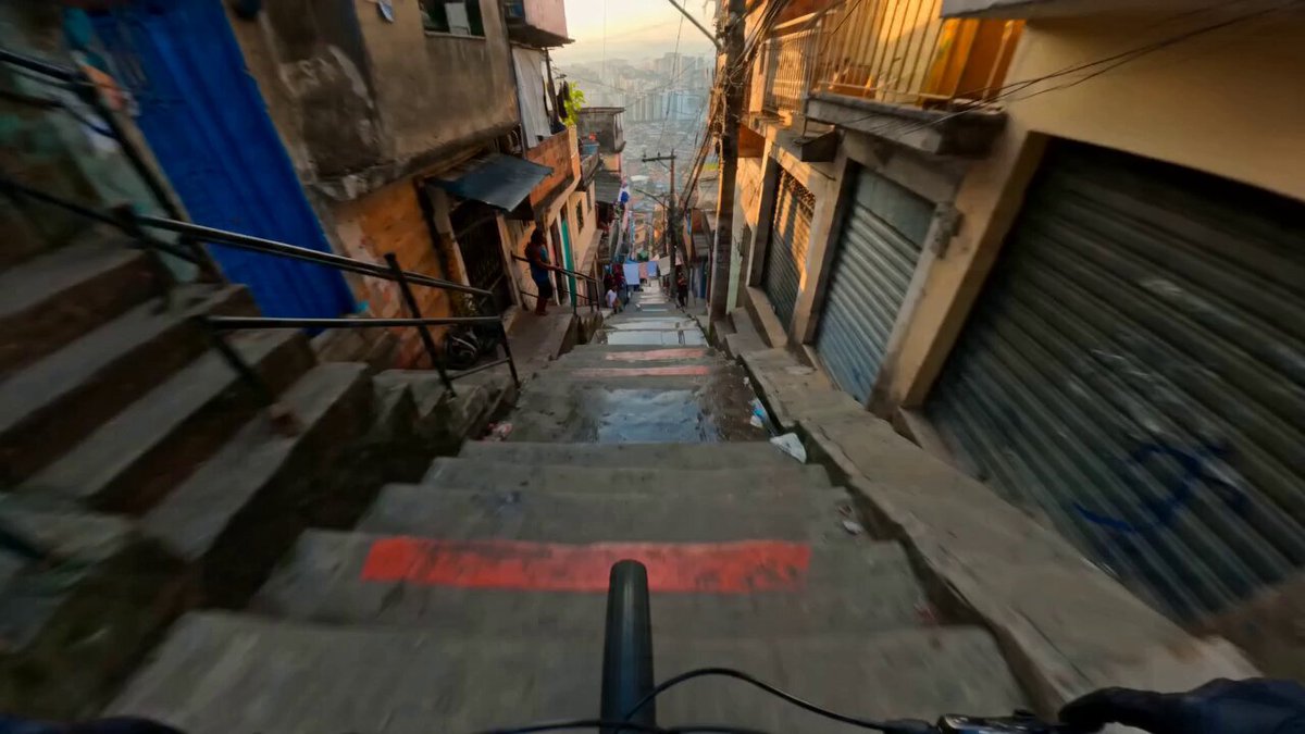 15s / 180 BPM / ONE CONTINUOUS SHOT / 360 POV downhill stair run, viral energy, max chaos SUBJEC